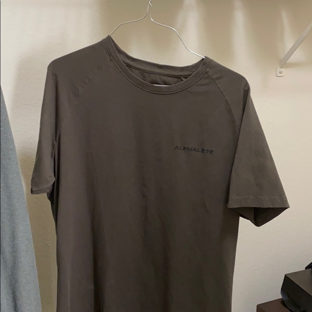 Alphalete performance T-shirt